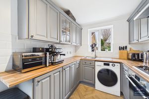 Photo 10- click for photo gallery